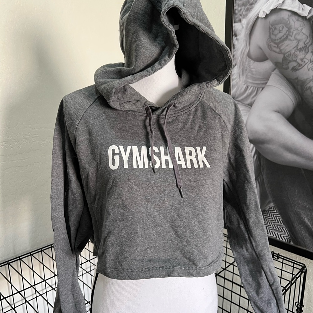 Cropped Gym Shark Sweatshirt